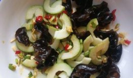 凉拌酥瓜怎么吃,夏日清爽美食，轻松享受的味蕾盛宴