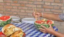 金昌什么最近吃瓜,揭秘本地热点事件背后的真相