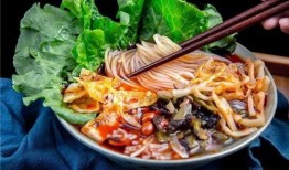 瓜姐吃螺蛳粉,瓜姐带你领略螺蛳粉的独特魅力