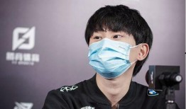 lck吃瓜看doinb,吃瓜群众围观Doinb的精彩表现