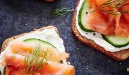 英国伦敦吃瓜视频,吃瓜群众围观奇观