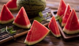 吃梨瓜嘴苦,探寻传统美食的独特魅力