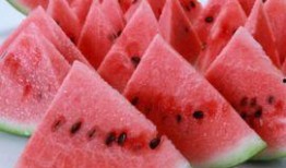 尿酸高怎么吃瓜,尿酸高人群的瓜果选择指南