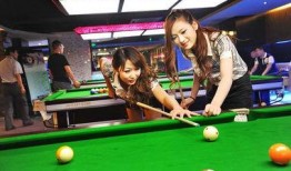 吃瓜台球美女助教,吃瓜台球，魅力四射的球桌女神