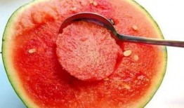 摘瓜吃瓜配乐叫什么歌,欢声笑语——揭秘经典配乐XXX背后的故事